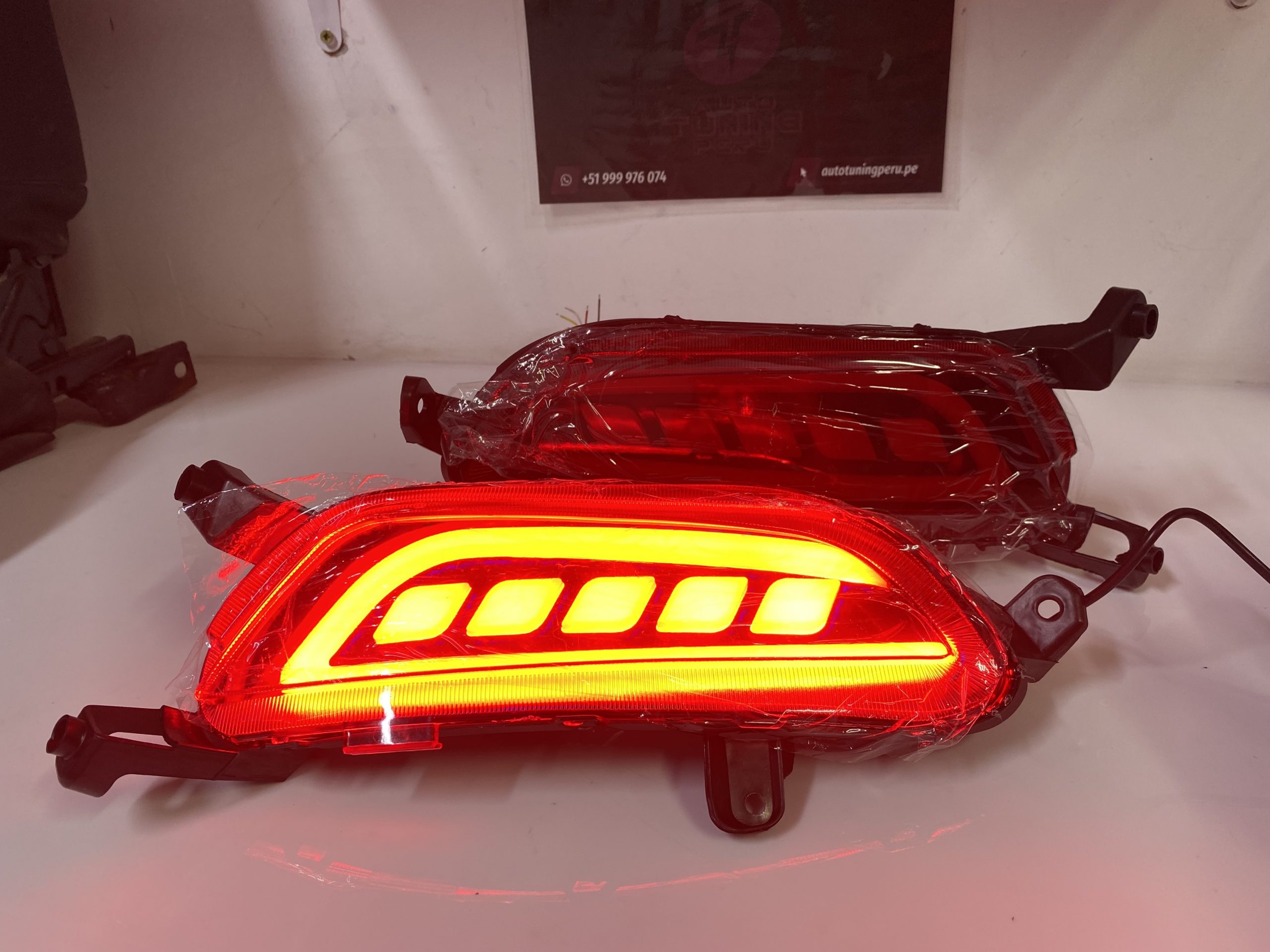 IMG_2560 MAZDA CX-3 2016-2021 REFLECTOR LED + 2 FUNCIONES